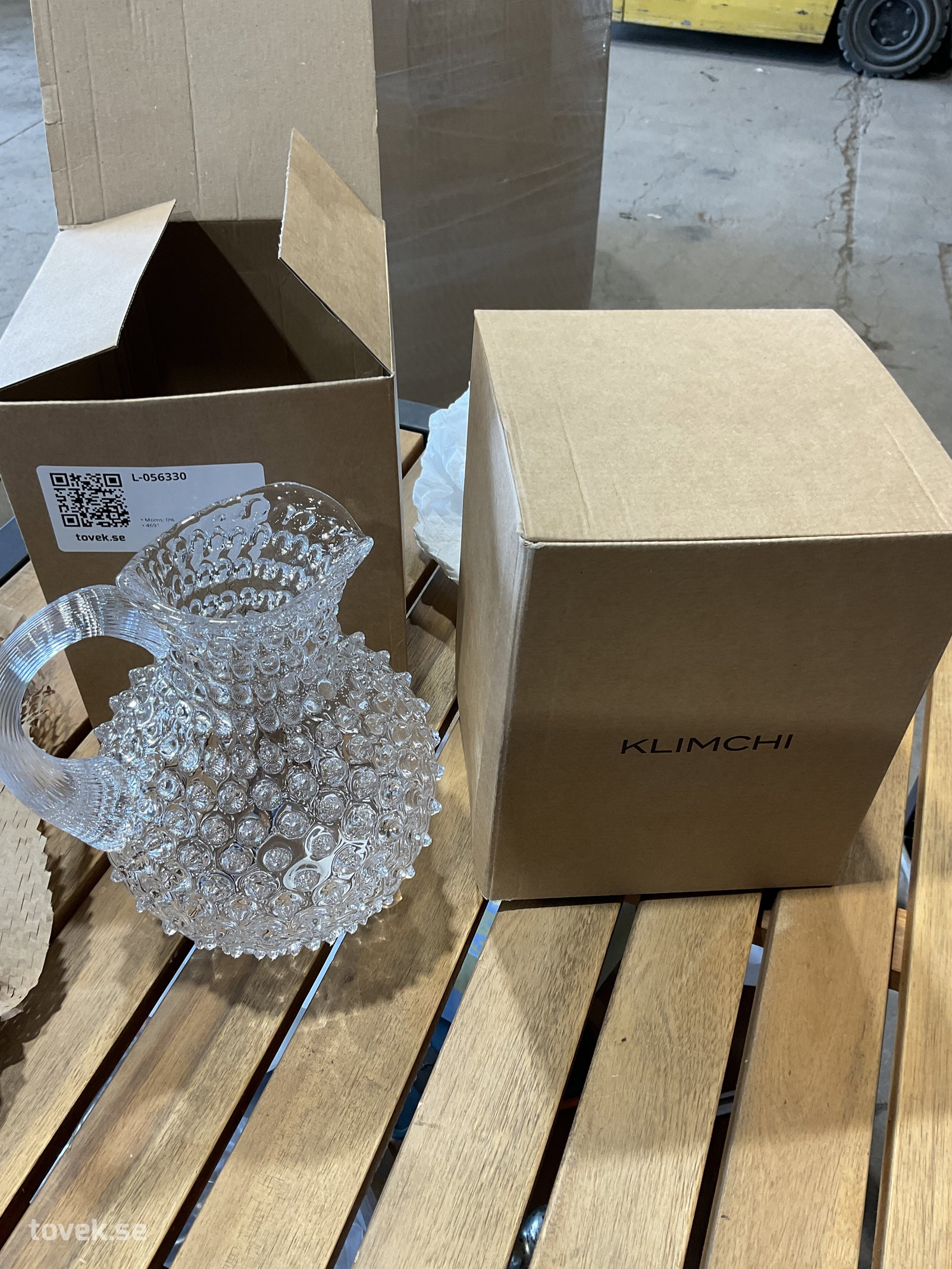 Karaff Klimchi Hobnail 2 L, 2 st på auktion i Tuna Hästberg, Idkerberget hos Toveks Auktioner