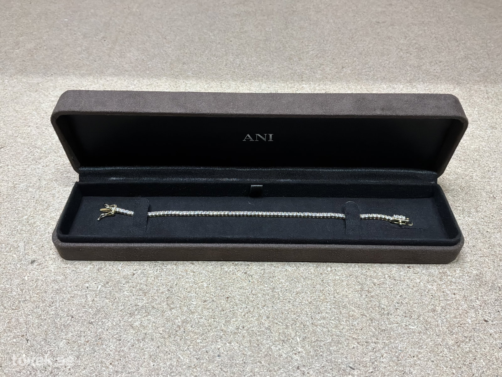 Armband stämpel 925 på auktion i Ätran hos Toveks Auktioner