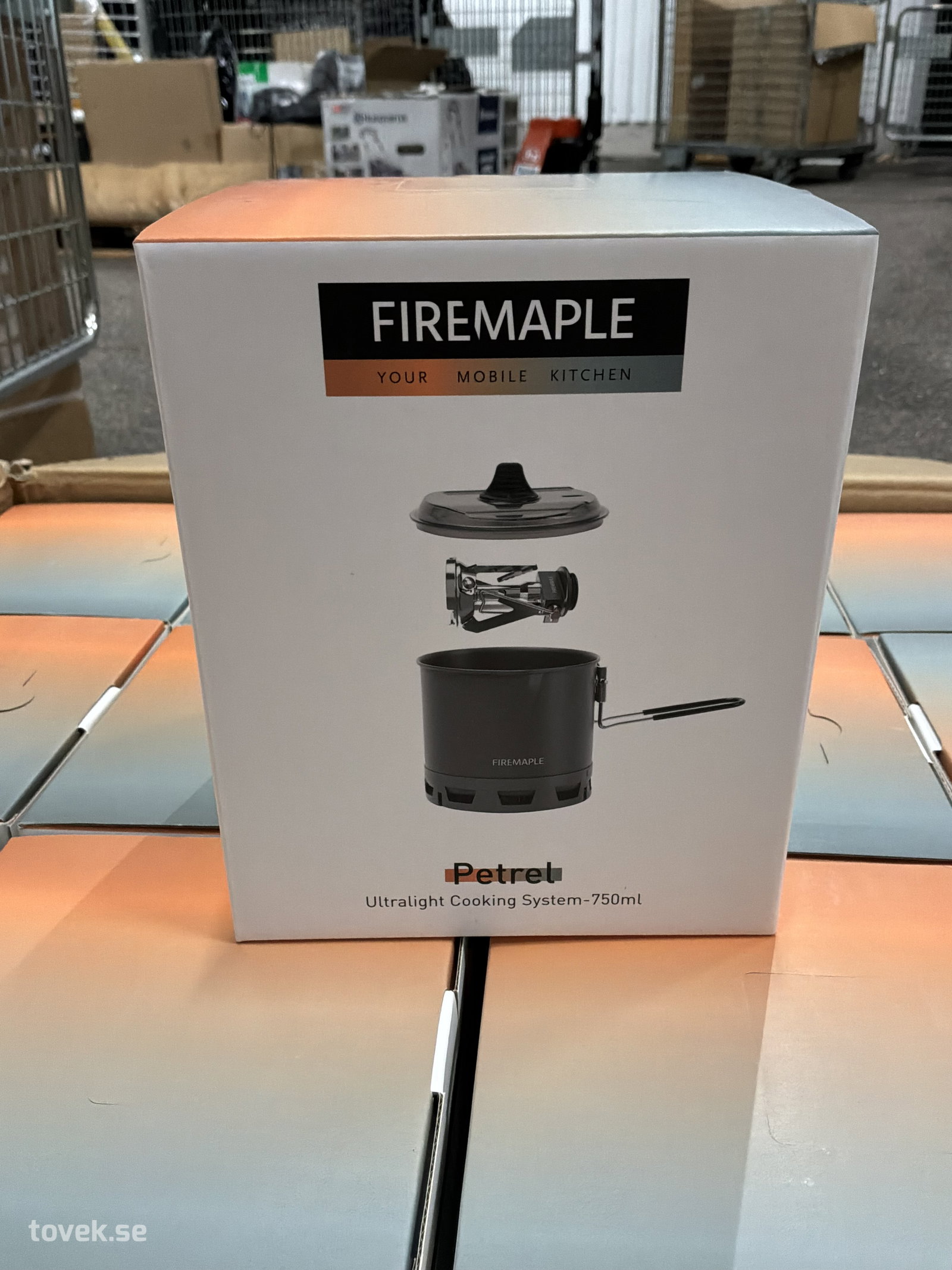 Stormkök, Firemaple Petrel, 32st på auktion i Ätran hos Toveks Auktioner