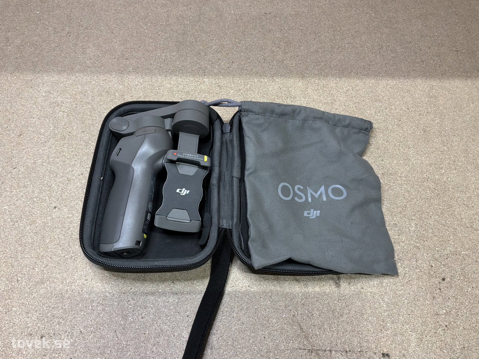 Mobilstabilisator, Dji, Osmo, ev. begagnad på auktion i Ätran hos Toveks Auktioner
