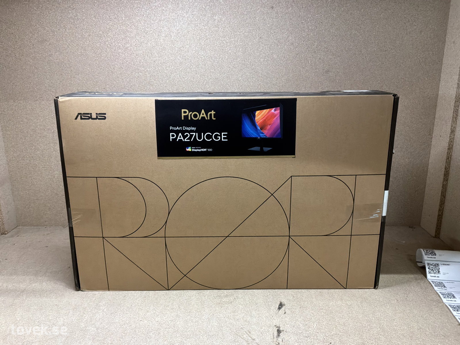 Monitor, Asus, ProArt PA27UCGE, bruten förpackning, okänt skick på auktion i Ätran hos Toveks Auktioner