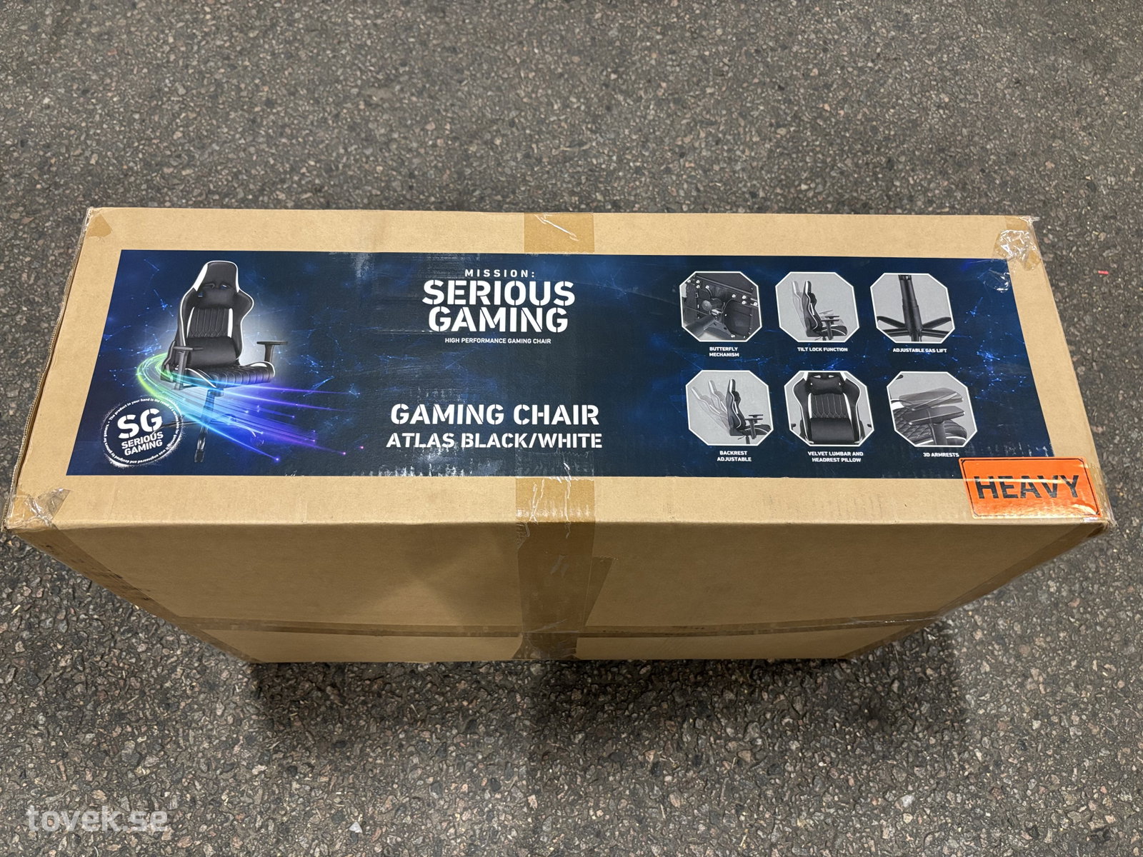 Gamingstol Atlas svart/vit på auktion i Ätran hos Toveks Auktioner