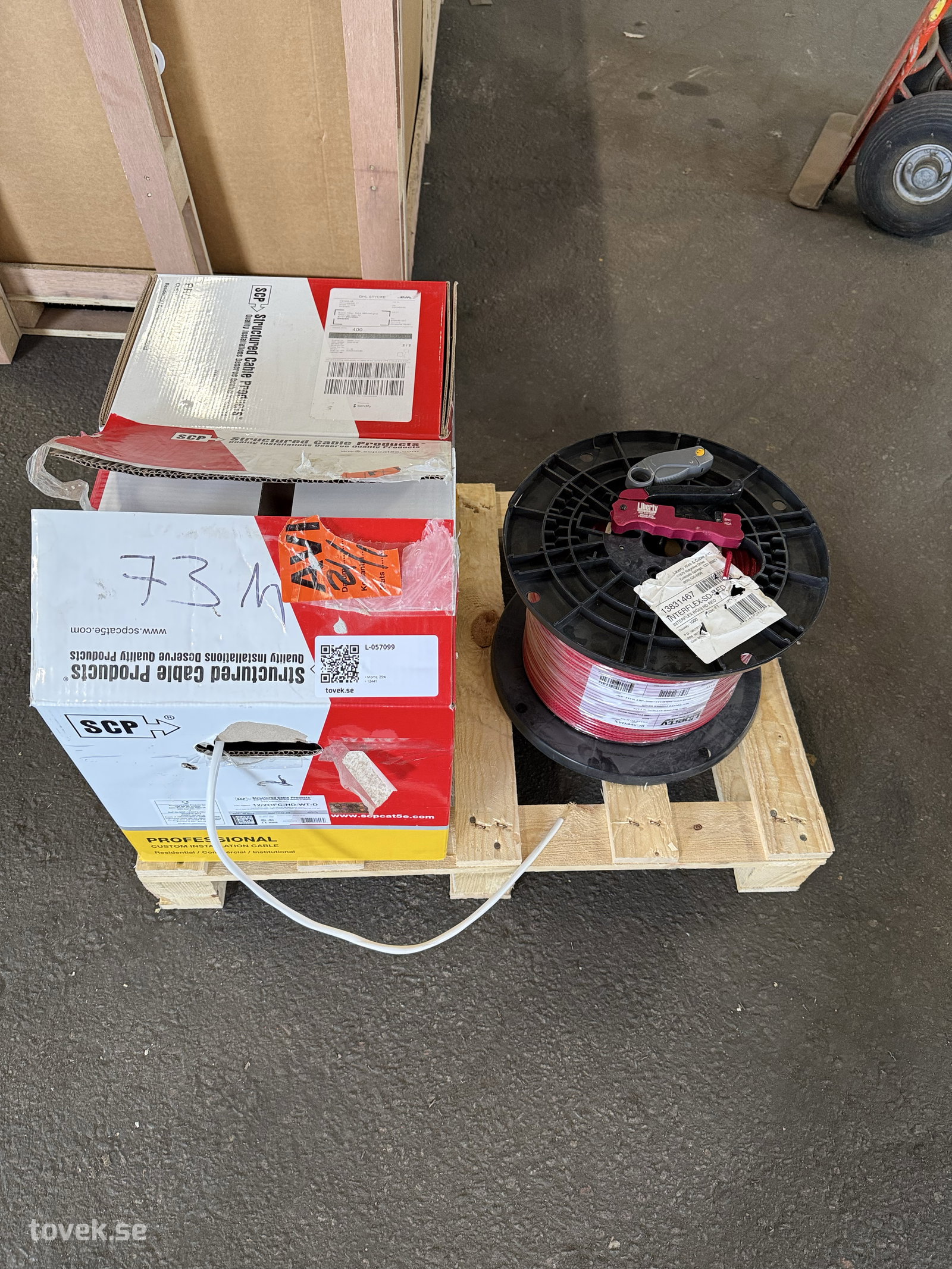 Kabel på auktion i Ätran hos Toveks Auktioner