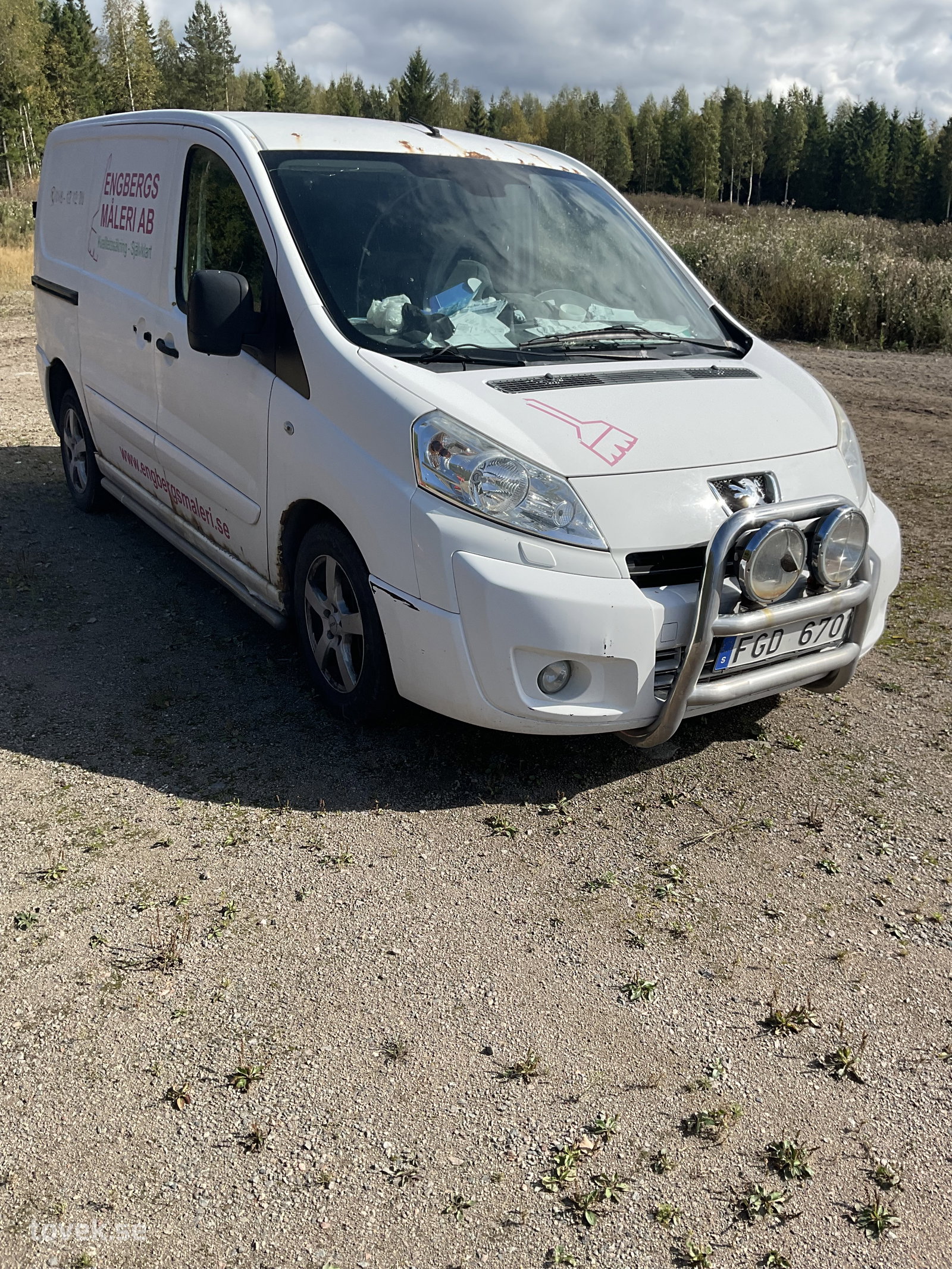 Peugeot X, Expert, 2012 på auktion i Tuna Hästberg, Idkerberget hos Toveks Auktioner