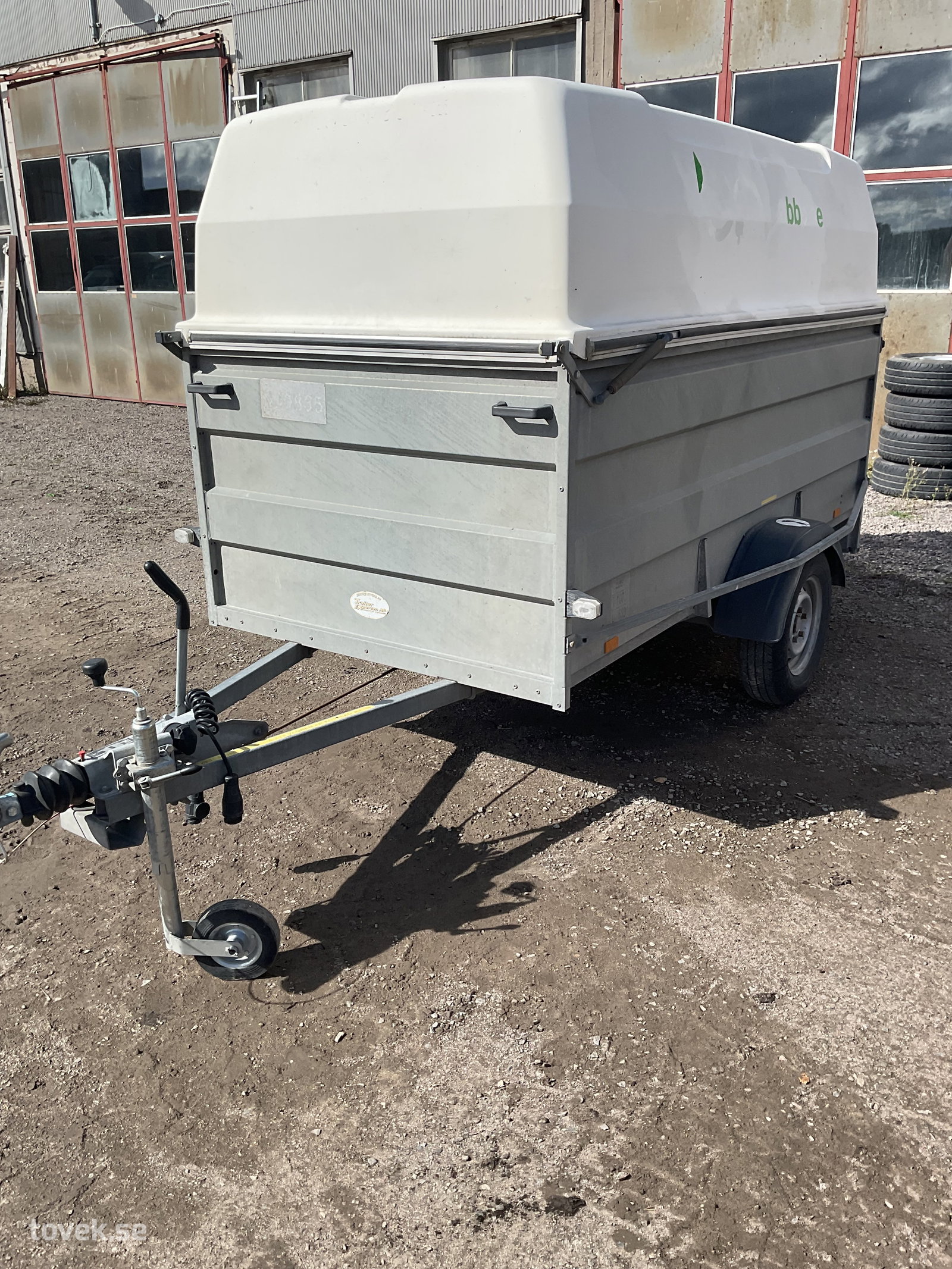 Släp Thule B05, LV1000, 2013 på auktion i Tuna Hästberg, Idkerberget hos Toveks Auktioner