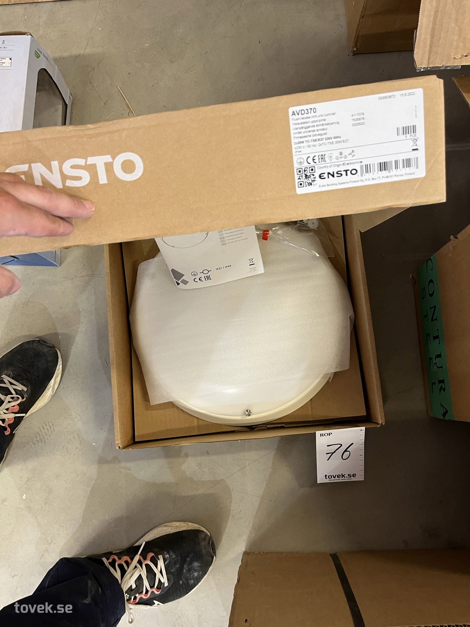 Taklampa på auktion i Östersund hos Toveks Auktioner