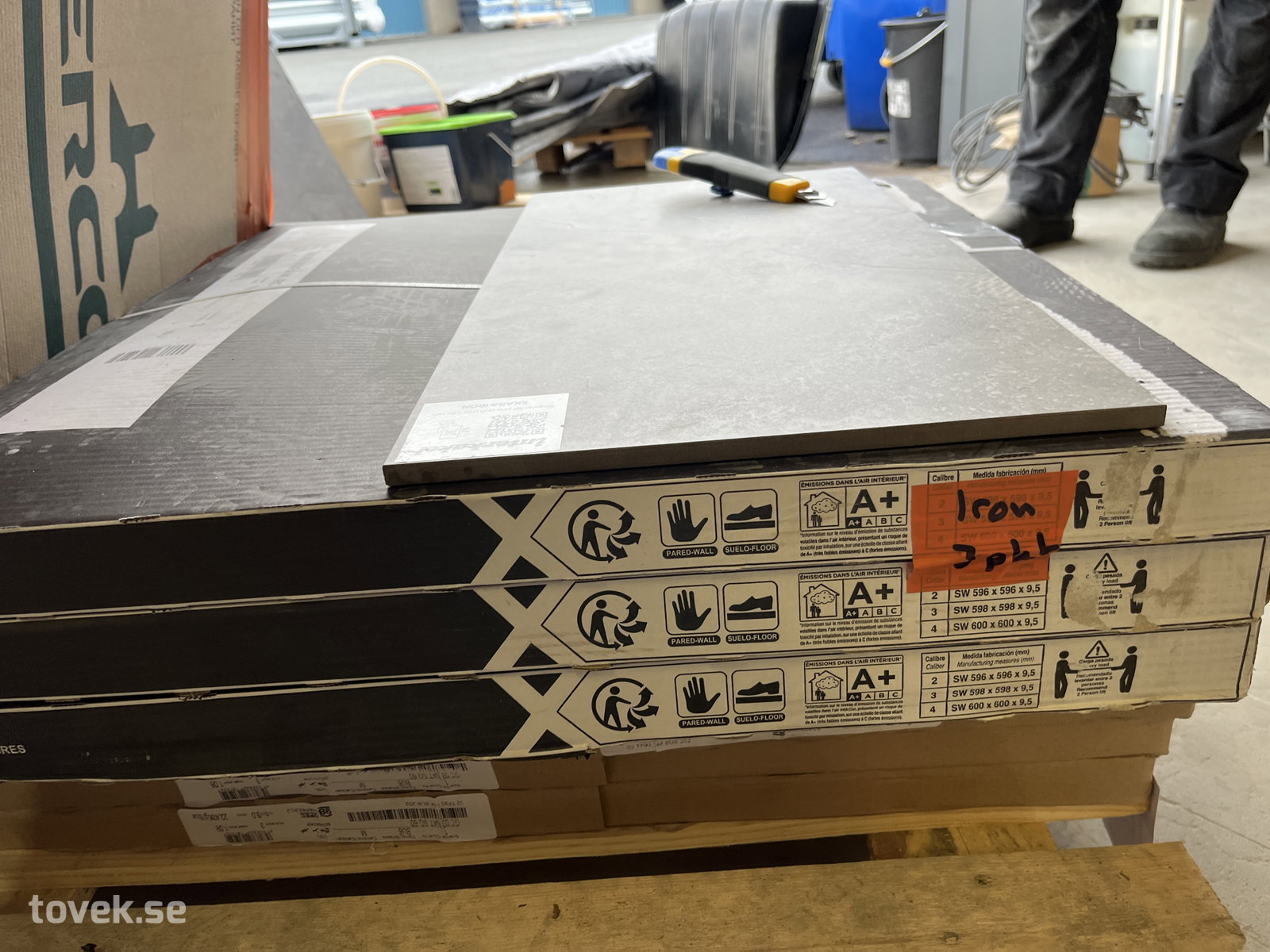 4st paket NAXB Skara M Iron ca 4,32kvm på auktion i Östersund hos Toveks Auktioner