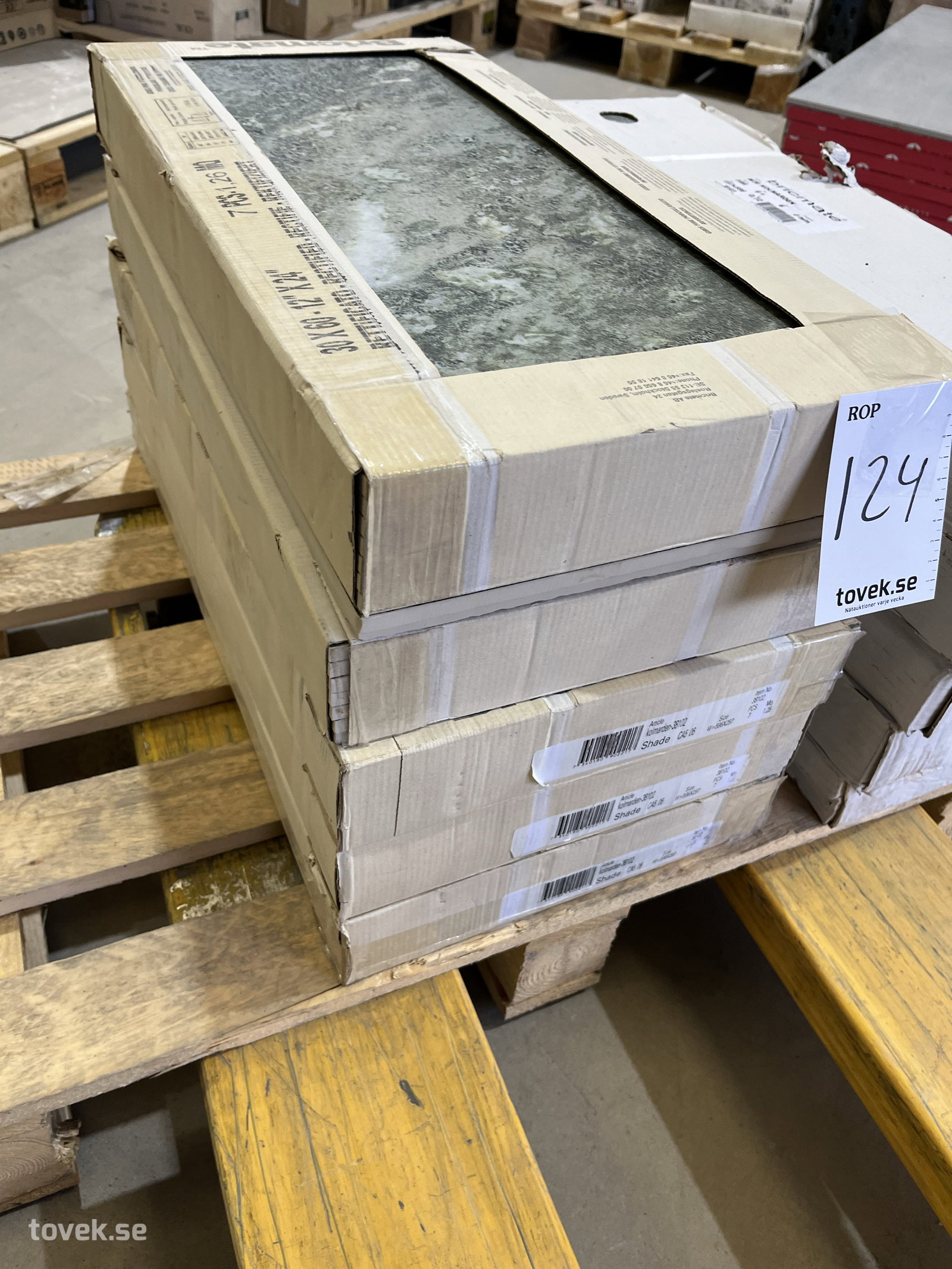 10st paket med Bricmate M Kolmården Ca 10,26kvm på auktion i Östersund hos Toveks Auktioner