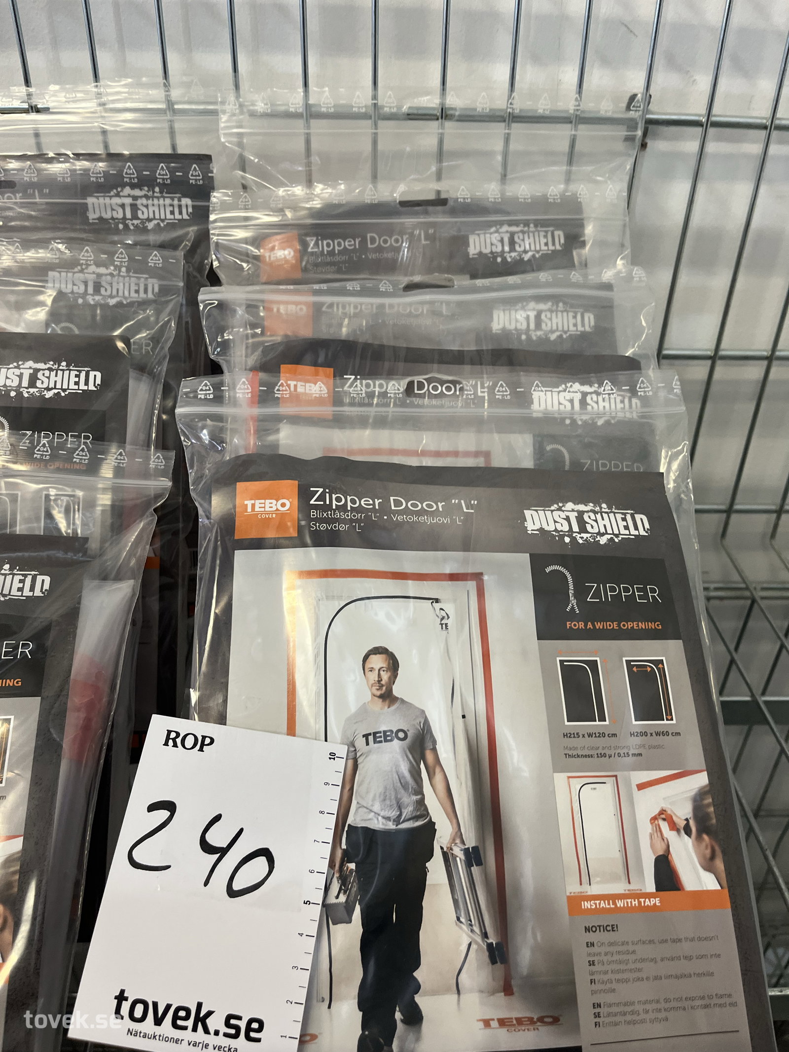 4st zipper door L på auktion i Östersund hos Toveks Auktioner