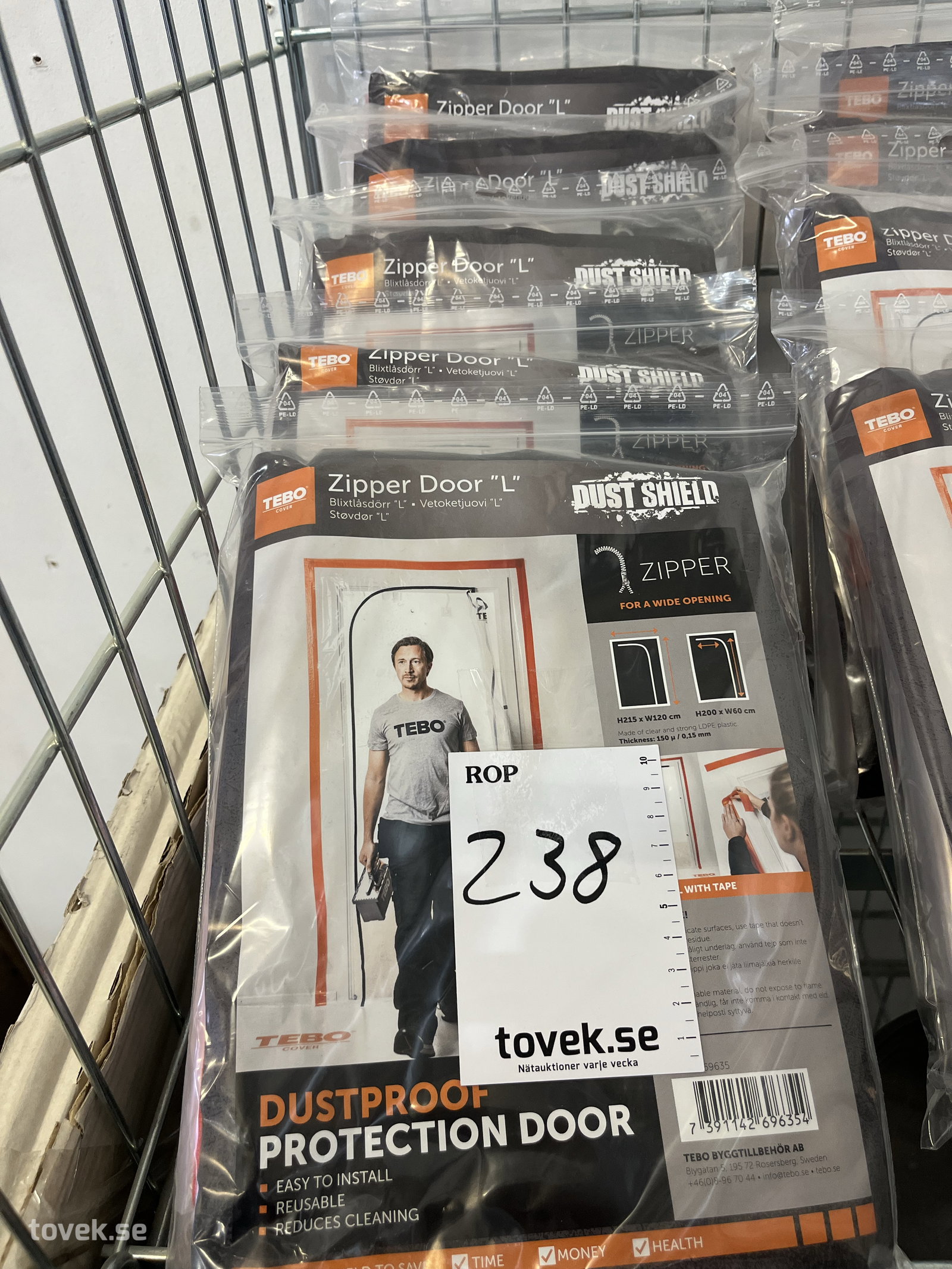 5st zipper door L på auktion i Östersund hos Toveks Auktioner