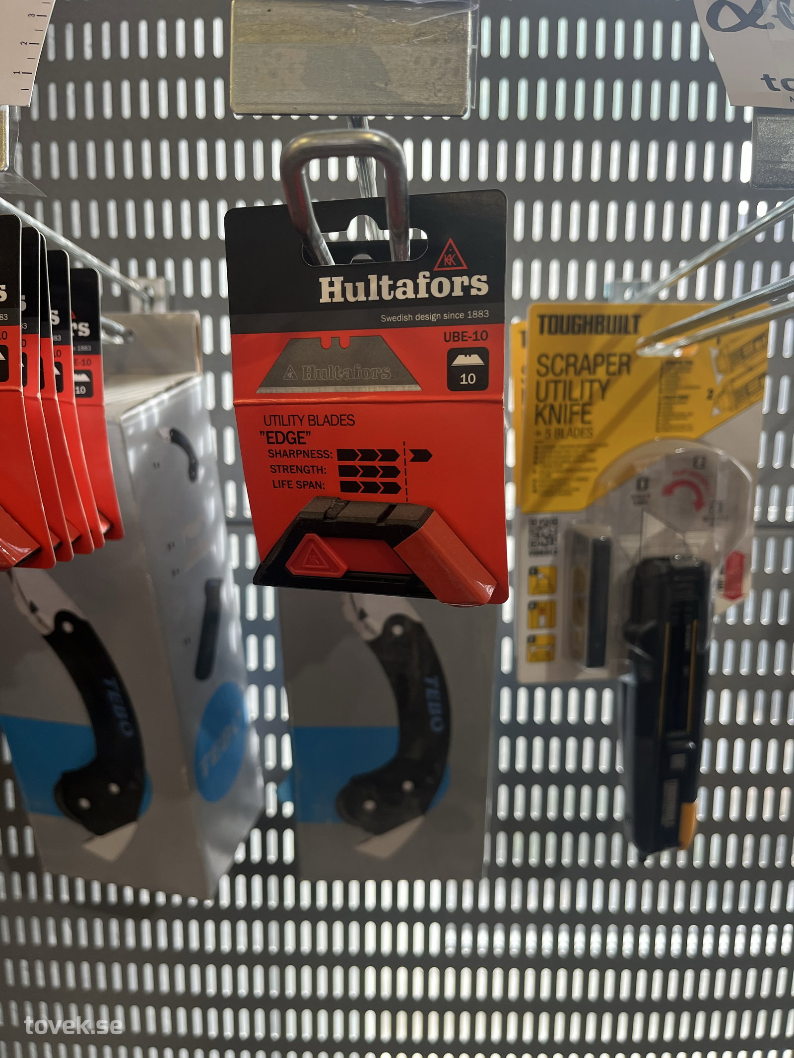 Multikniv och hultaforsblad på auktion i Östersund hos Toveks Auktioner
