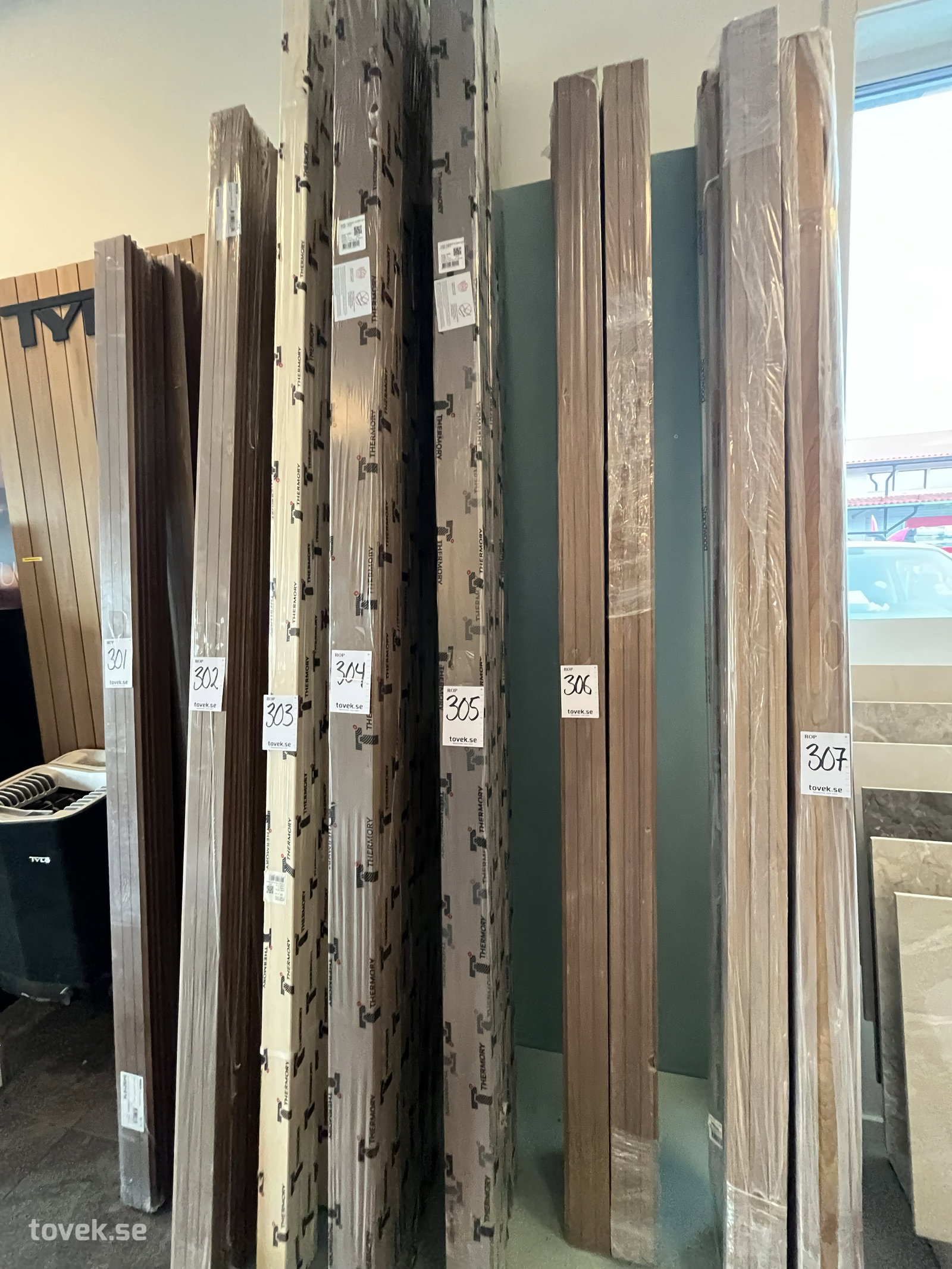 3st paket Thermory Dark Thermo Alder SHP 27×85×2700 mm på auktion i Östersund hos Toveks Auktioner