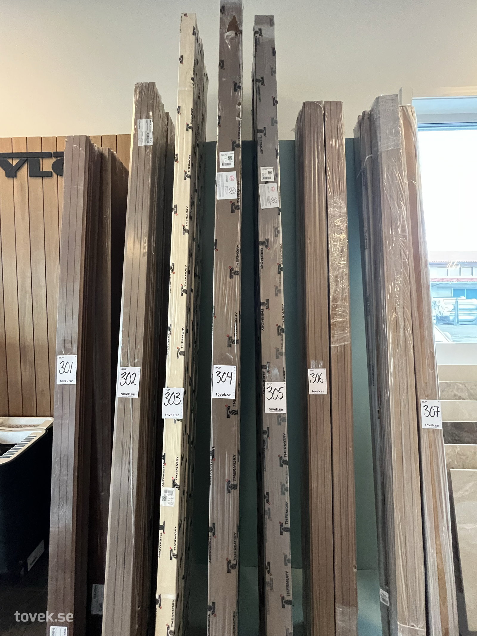 5st paket Thermory Dark Thermo Alder SHP 27×85×2700 mm på auktion i Östersund hos Toveks Auktioner