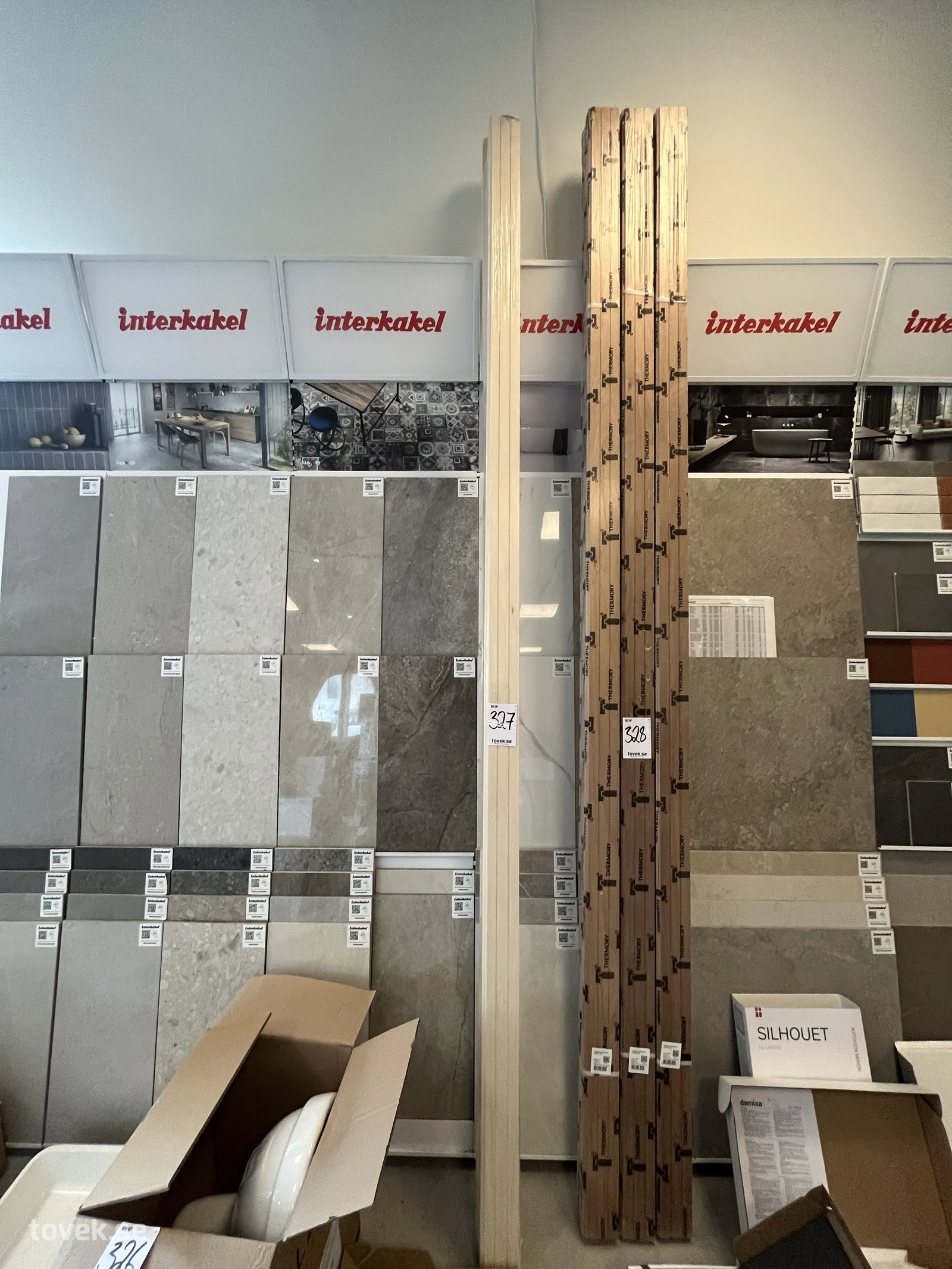 Paket bastupanel på auktion i Östersund hos Toveks Auktioner