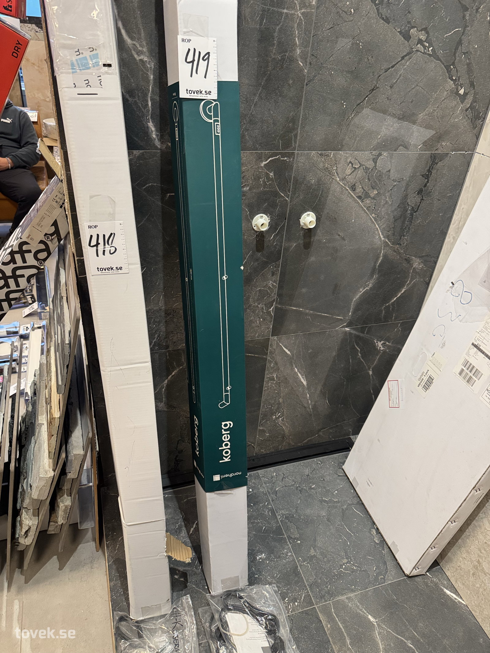 Nordhem Koberg KOGE1610B elektrisk handdukstork på auktion i Östersund hos Toveks Auktioner