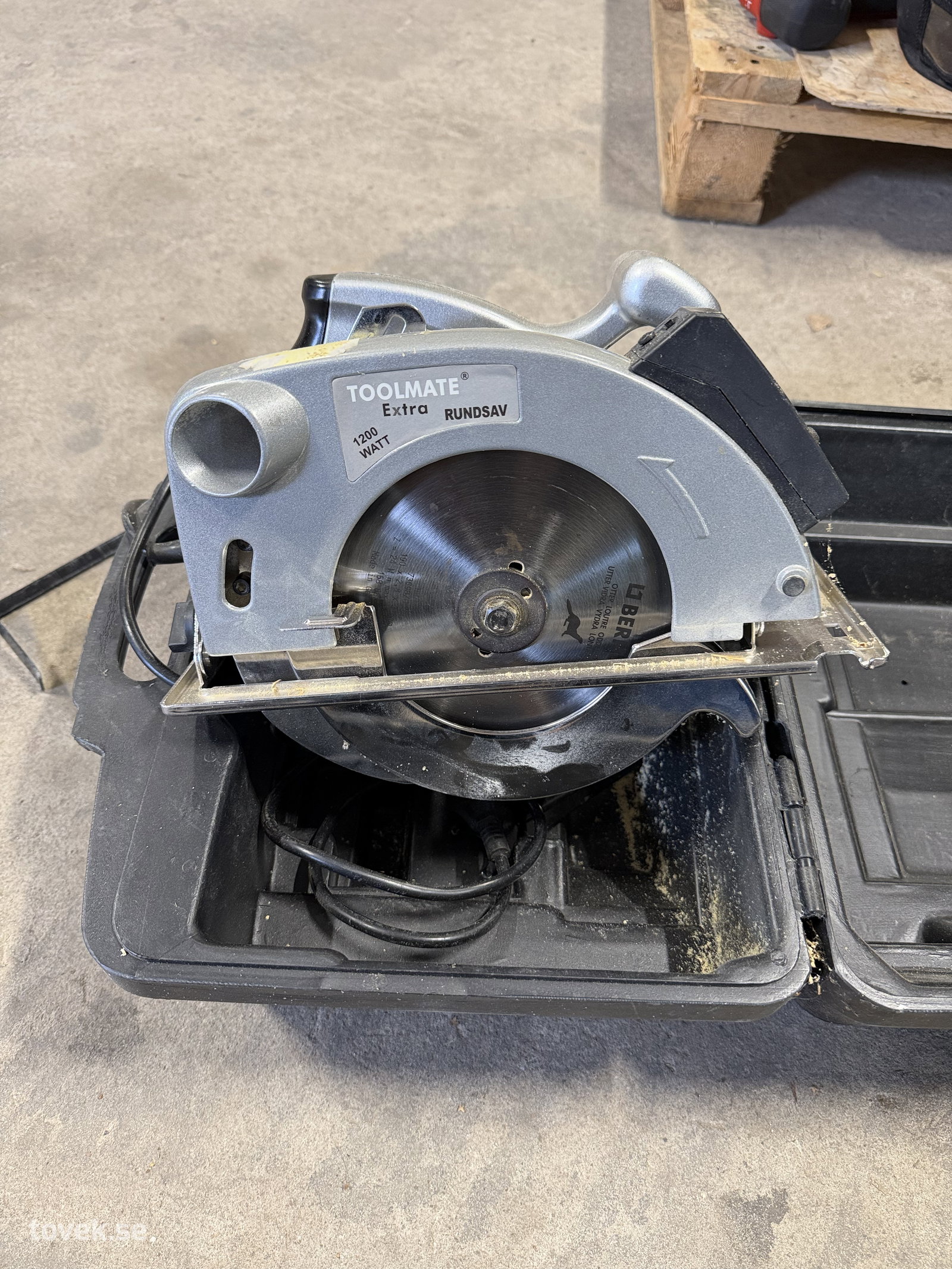 Cirkelsåg Toolmate Extra (1200W med laser) på auktion i Hästveda hos Toveks Auktioner