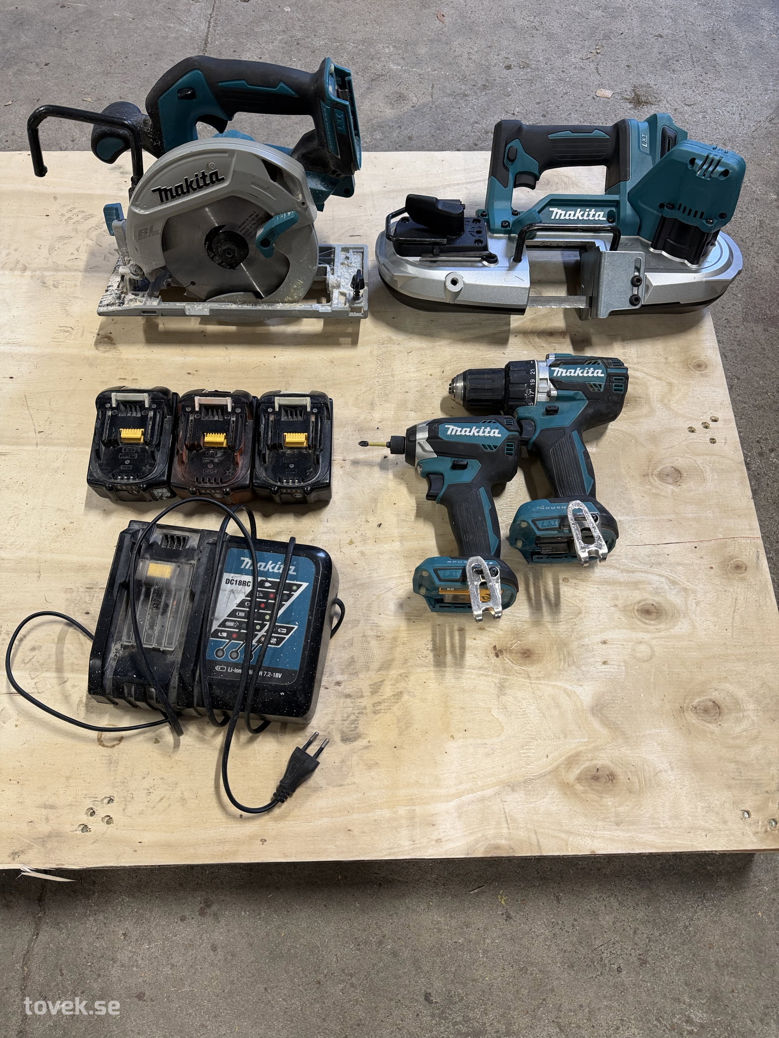 Makita maskiner (testade) på auktion i Hästveda hos Toveks Auktioner