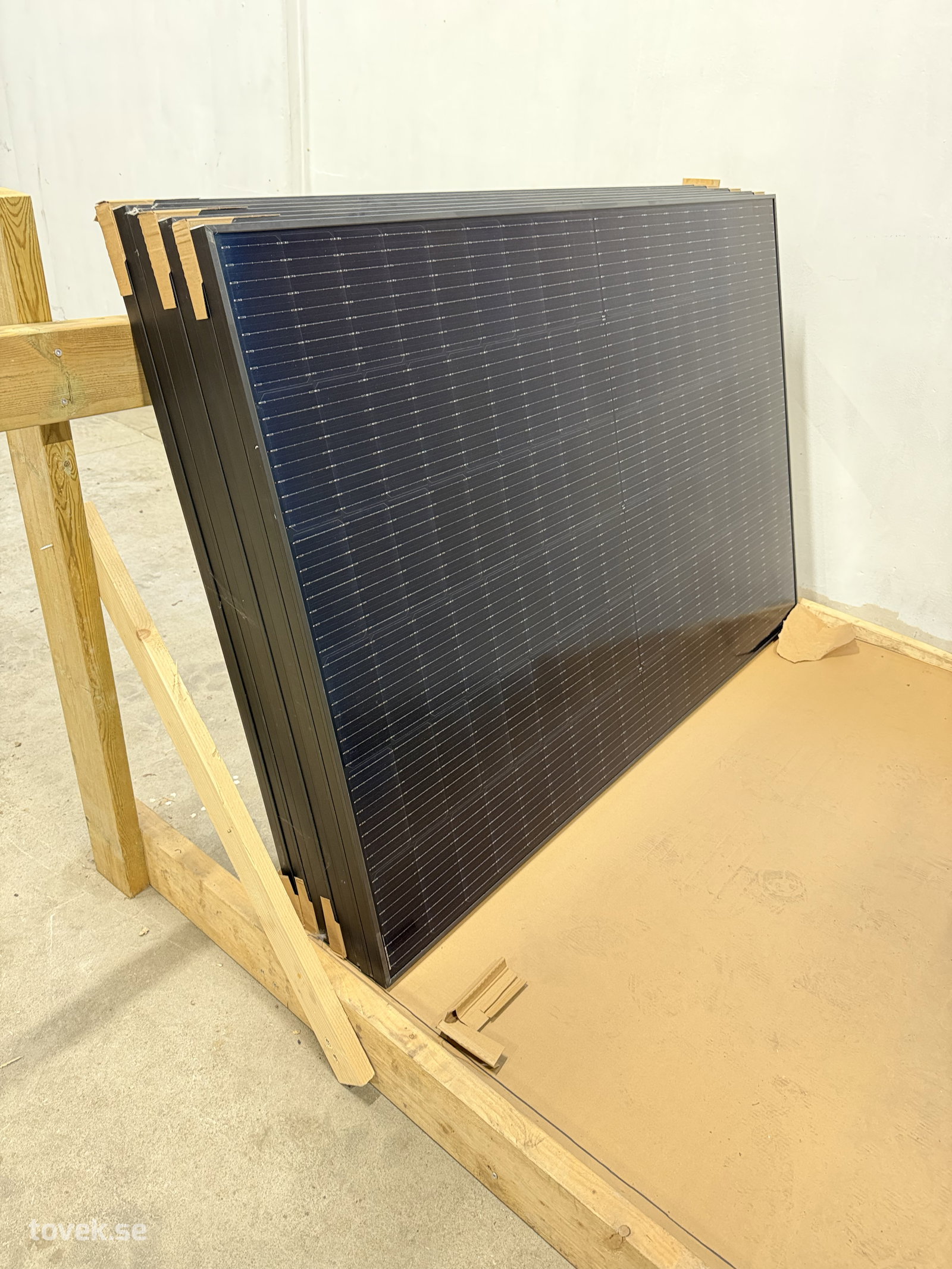 Solceller 7st. ca 1,70x1,13 på auktion i Hästveda hos Toveks Auktioner