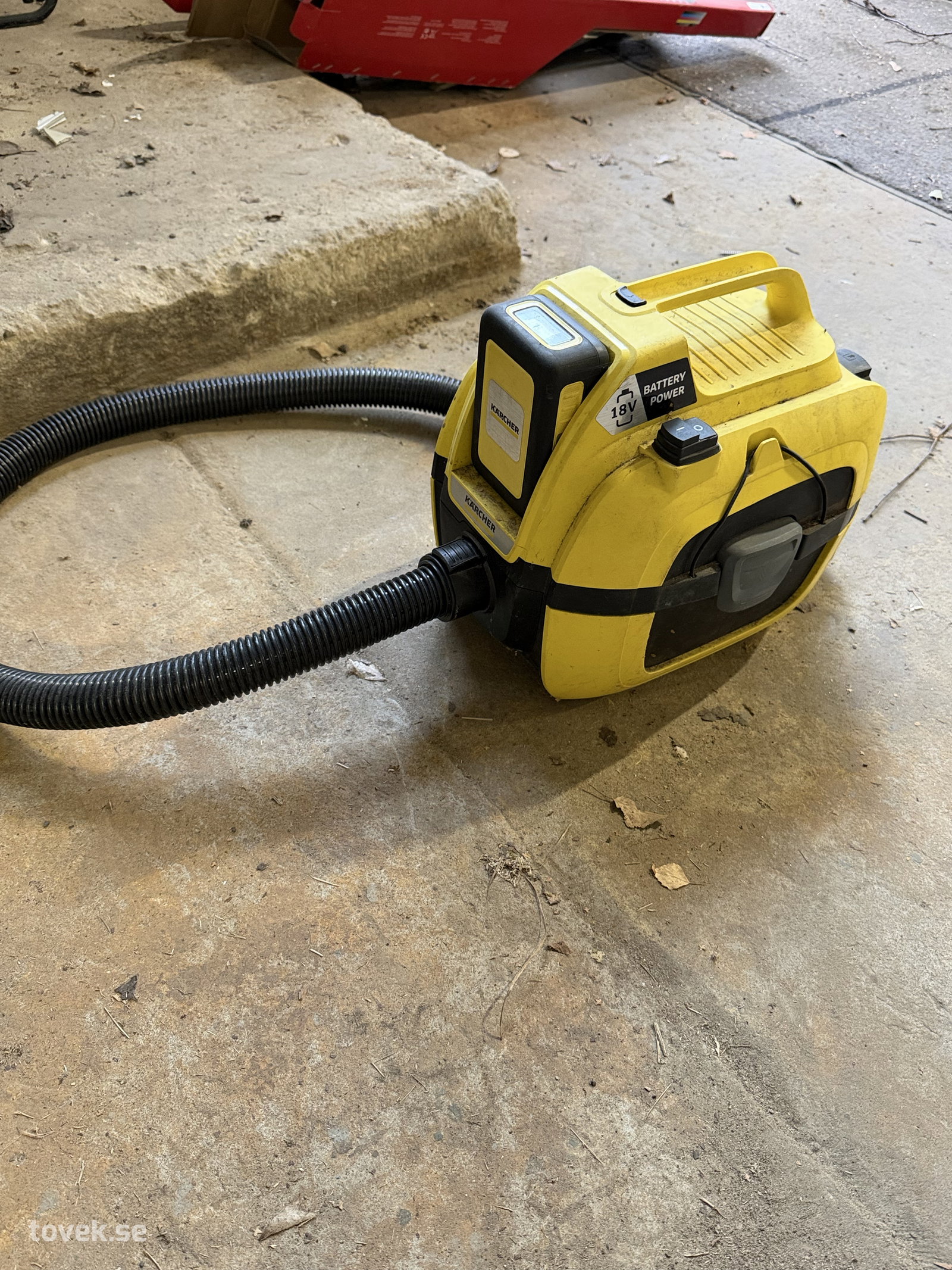 Kärcher WD 1 Compact Battery, batteridriven grovdammsugare för vått och torrt på auktion i Hästveda hos Toveks Auktioner