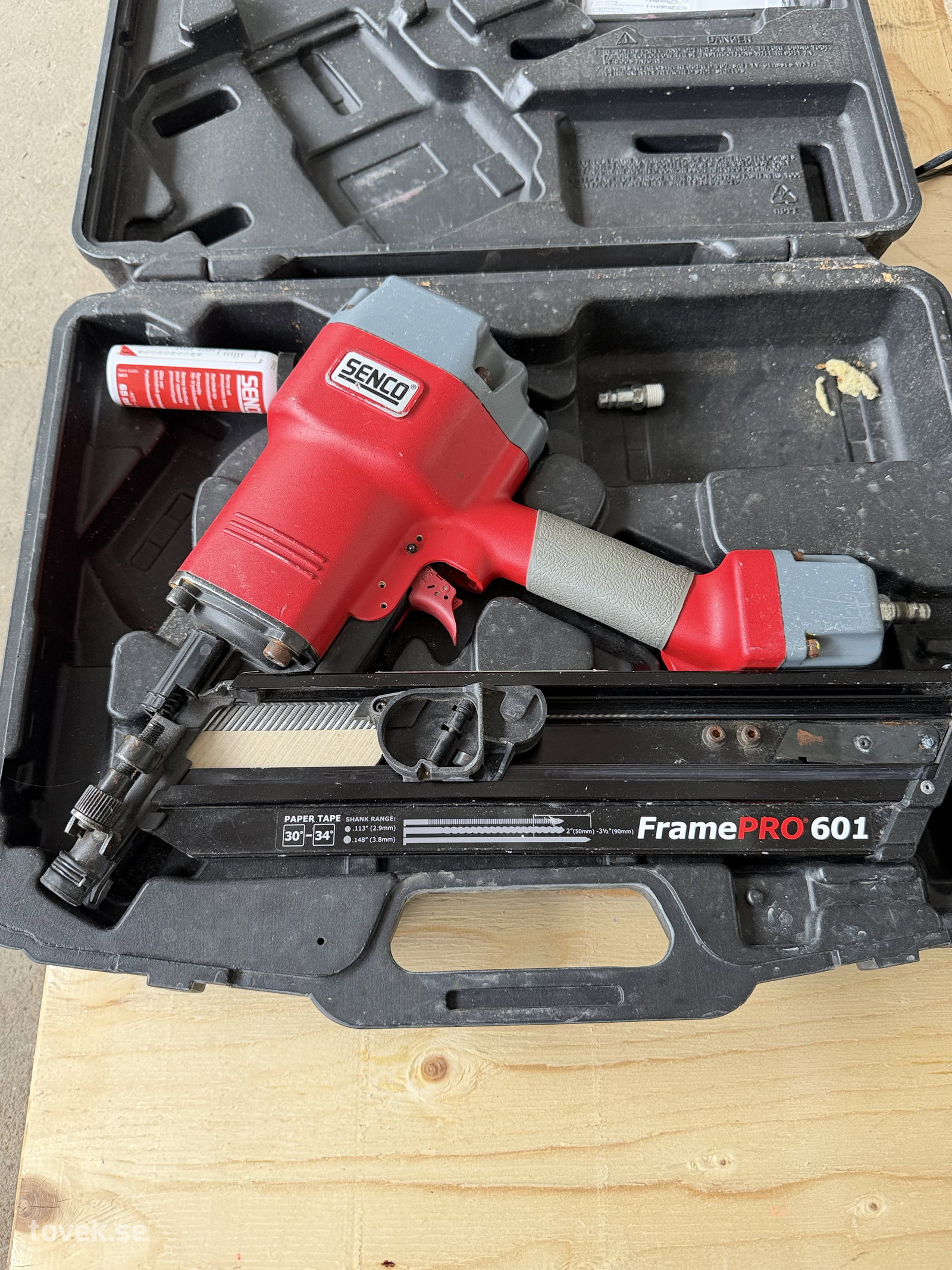 Stomspikpistol SENCO FramePro 601, tryckluftsdriven på auktion i Hästveda hos Toveks Auktioner