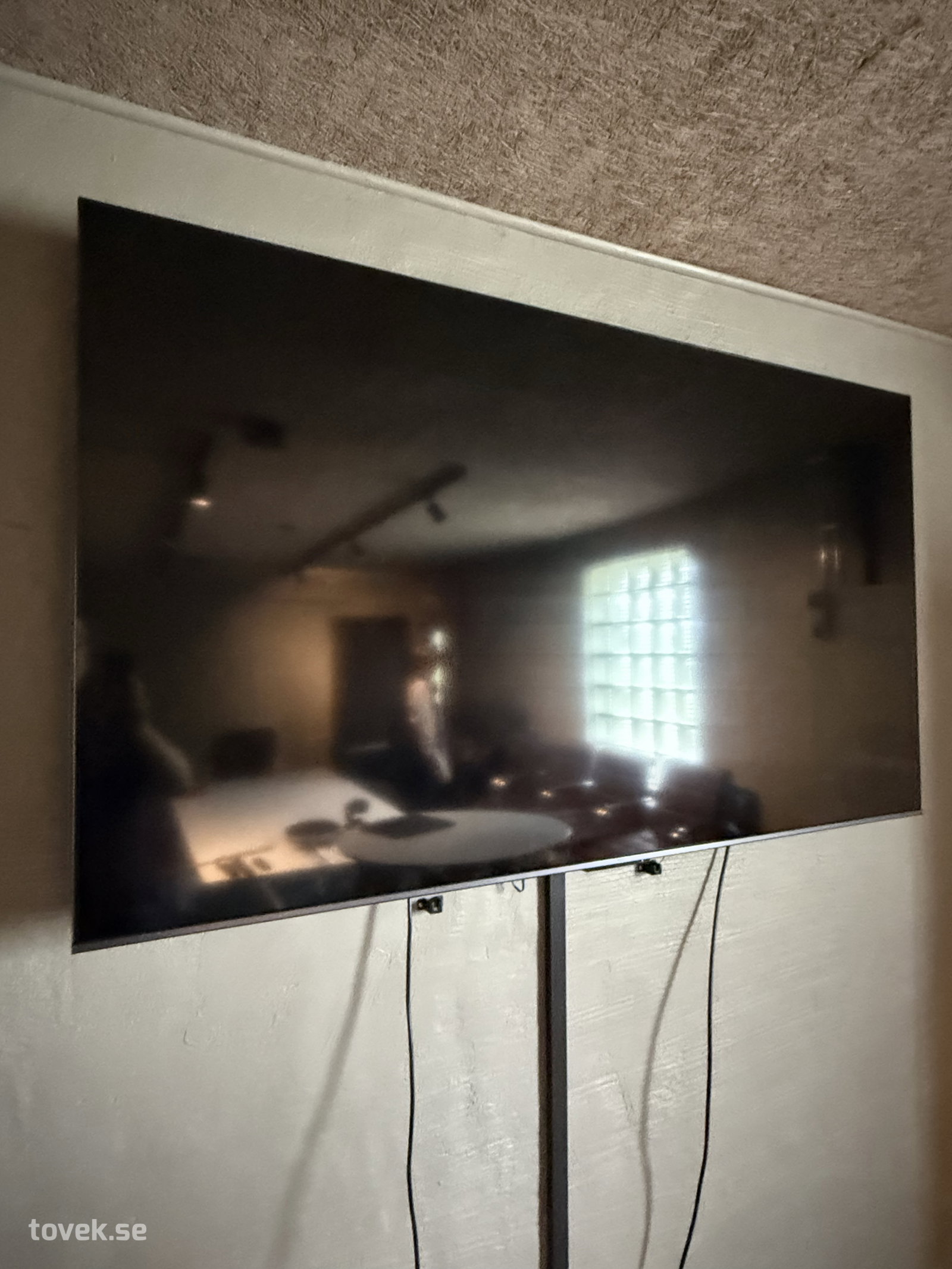 TV TCL 75QLED 770 inkl. högtalare på auktion i Hästveda hos Toveks Auktioner