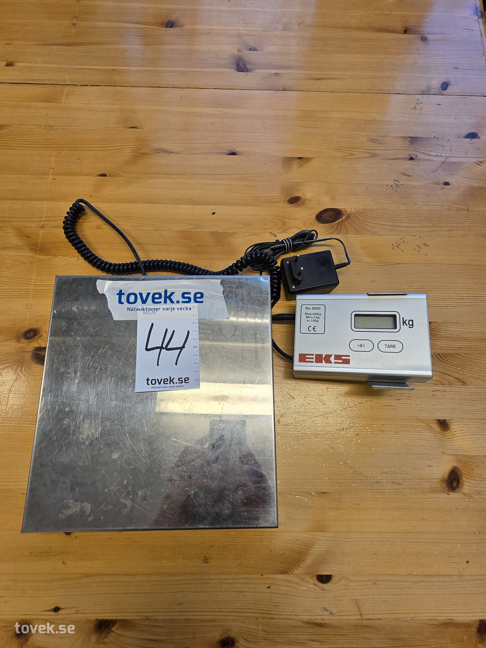 Digital våg EKS 60 kg på auktion i Fagersta hos Toveks Auktioner