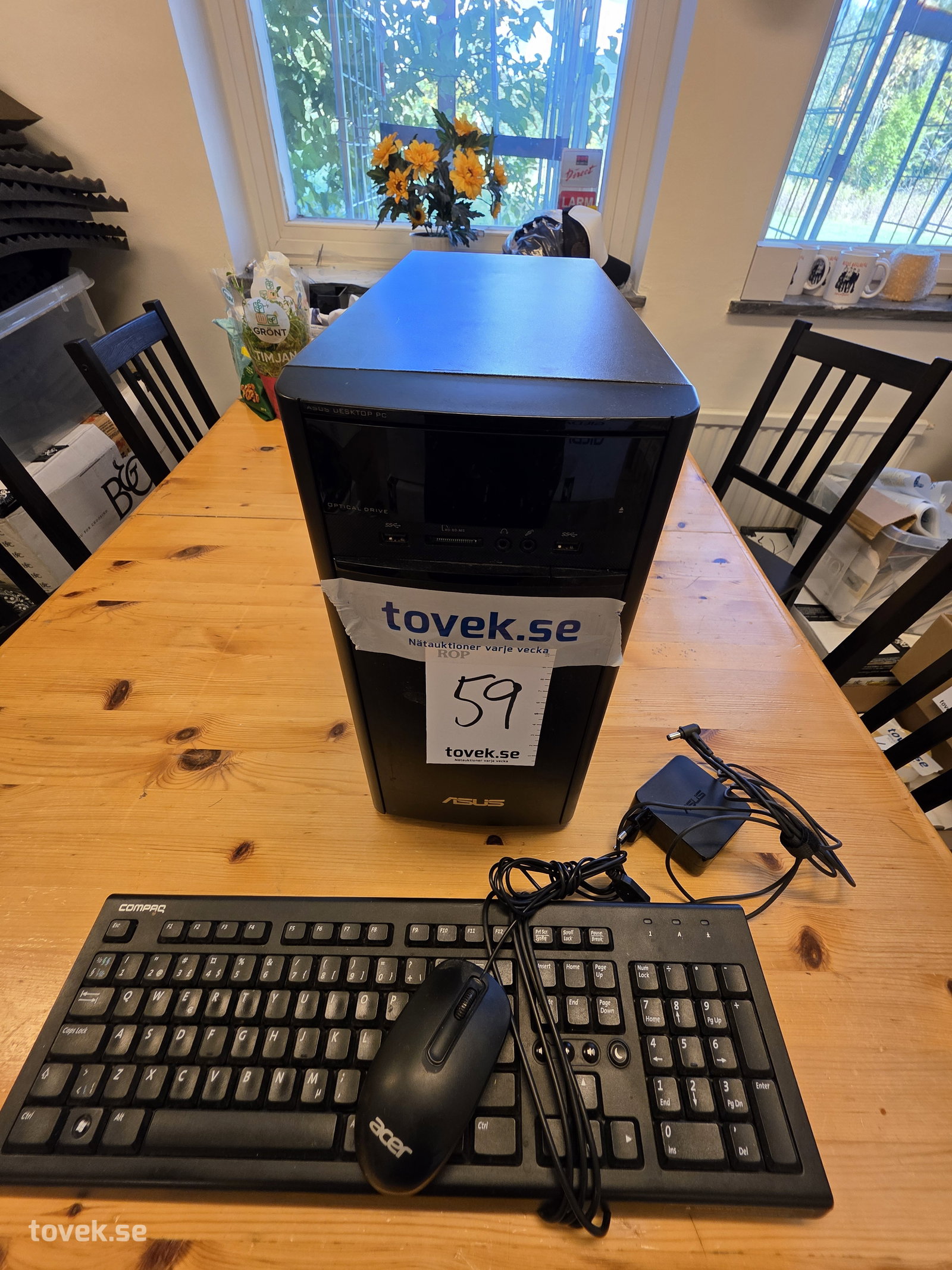 Asus stationär PC på auktion i Fagersta hos Toveks Auktioner