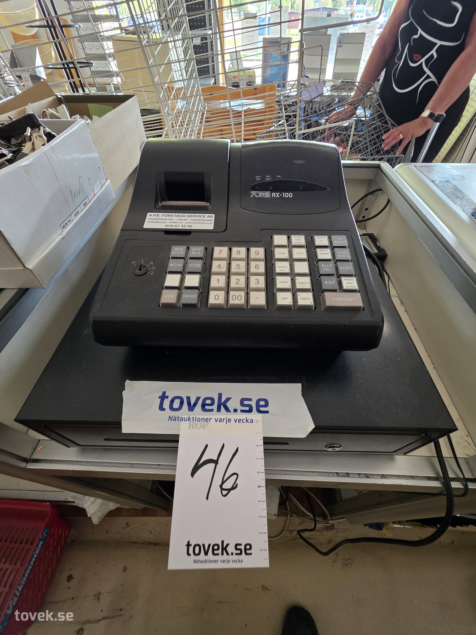 Kassaapparat på auktion i Filipstad hos Toveks Auktioner