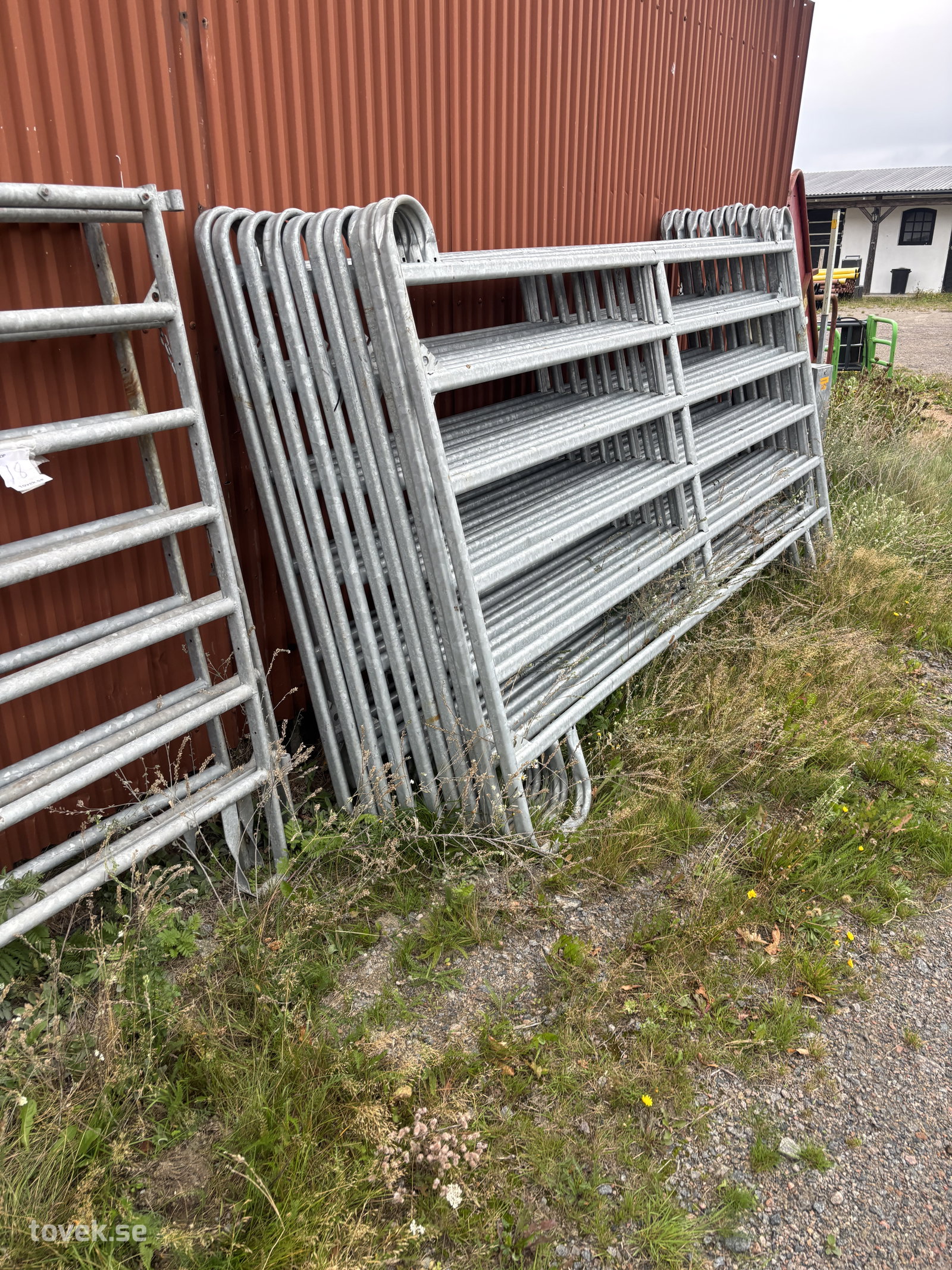 Fånggrindar 14st på auktion i Falkenberg hos Toveks Auktioner