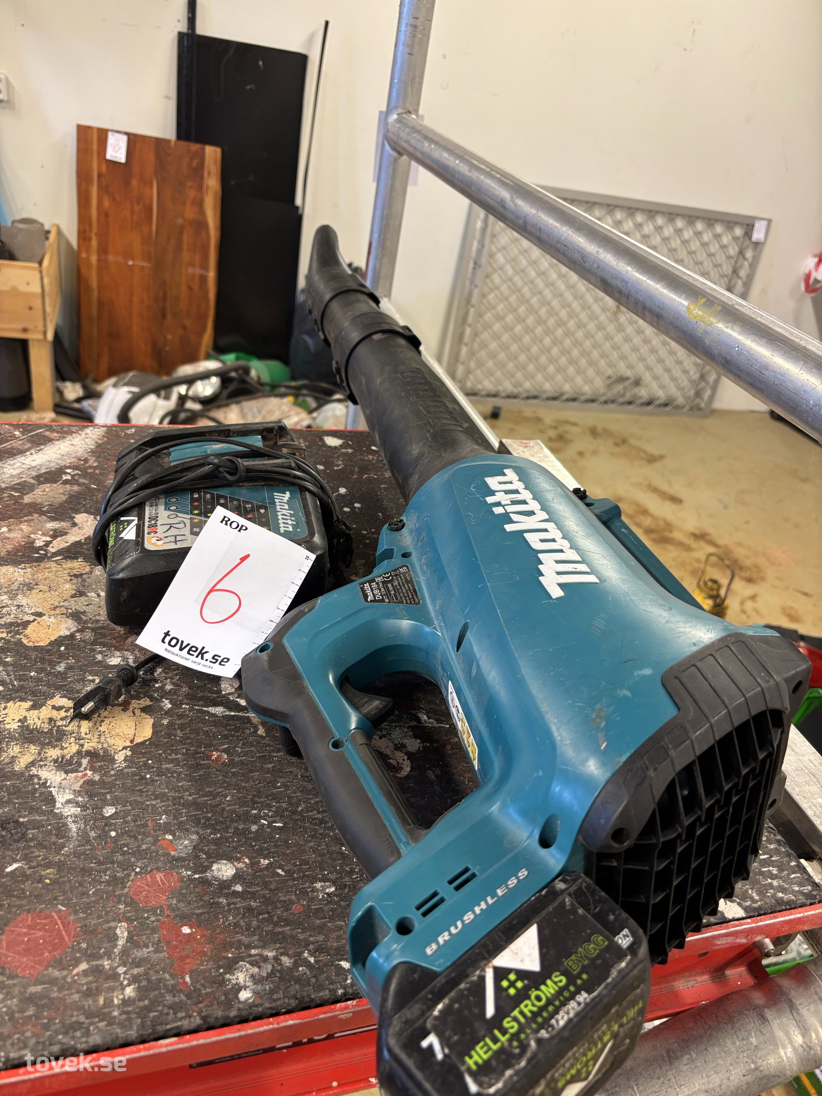 Lövblås Makita på auktion i Söderhamn hos Toveks Auktioner