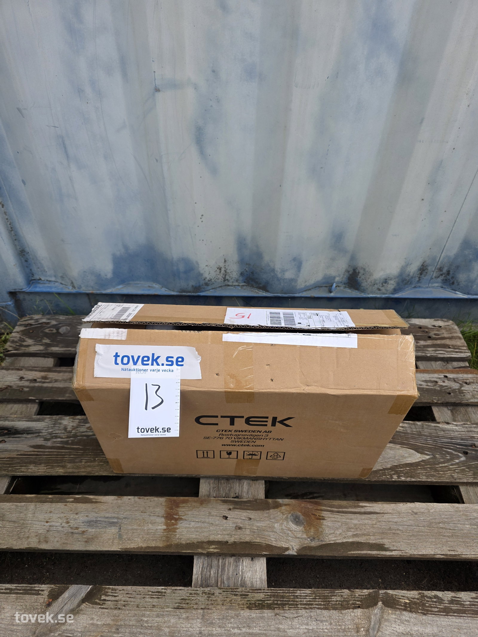Polemount Kit Ctek Stolpfäste för 1st laddstation på auktion i Hammarö hos Toveks Auktioner