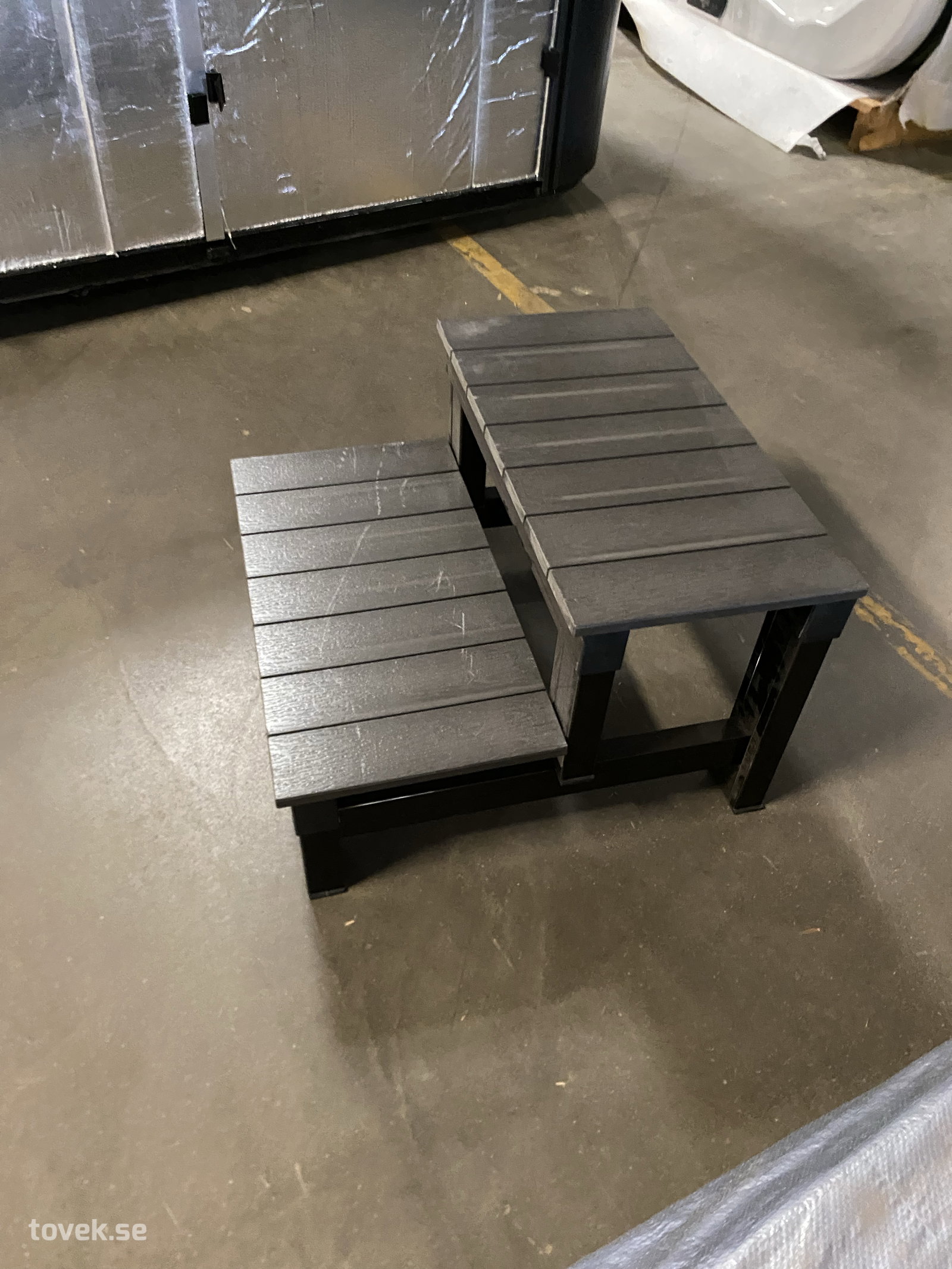 Spatrappa på auktion i Hillerstorp hos Toveks Auktioner