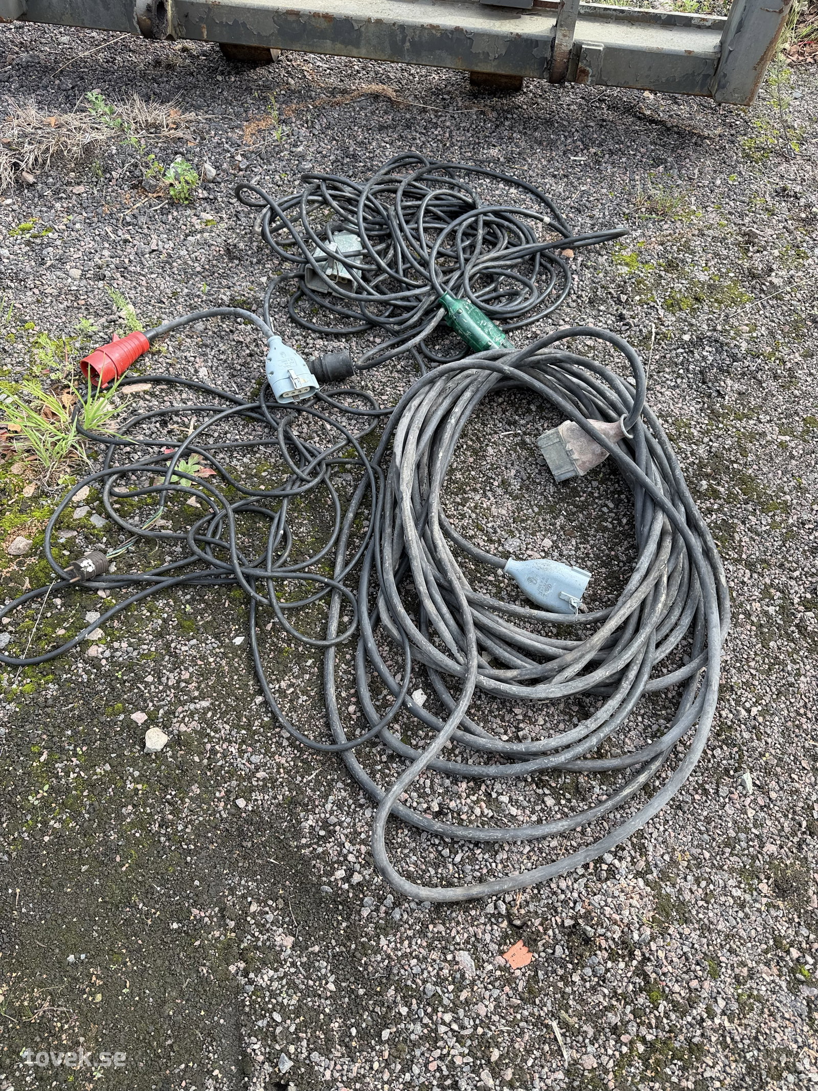 3-fas kablar mm på auktion i Höganäs hos Toveks Auktioner