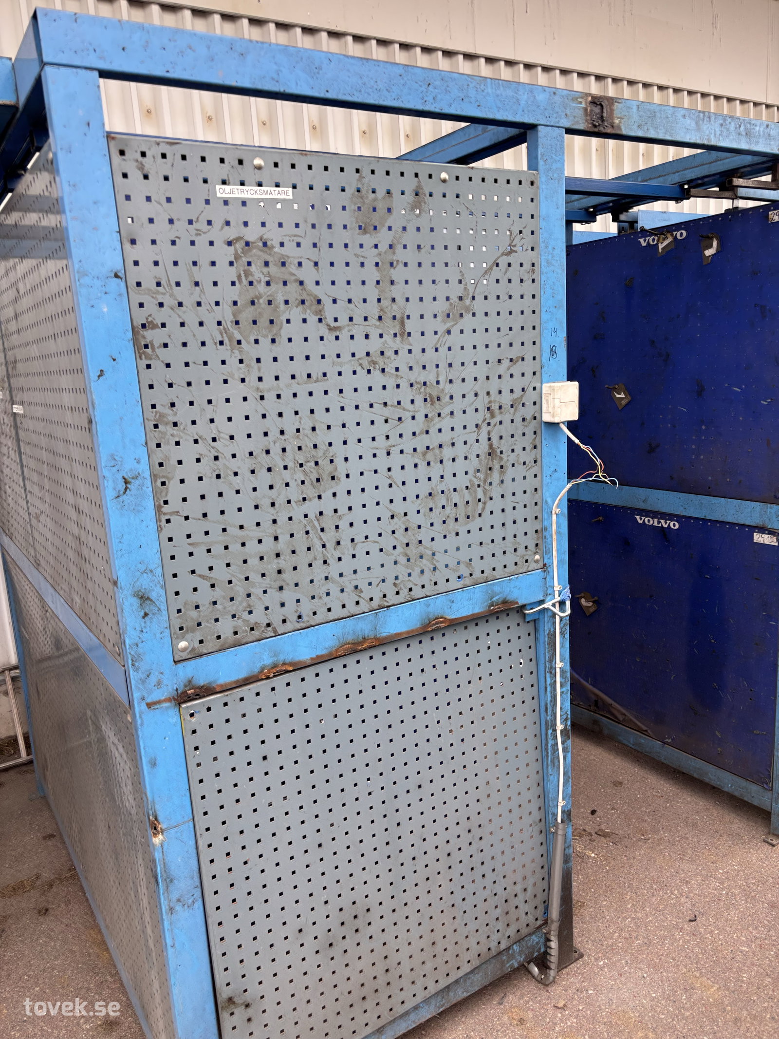 Verktygscontainer på auktion i Borlänge hos Toveks Auktioner