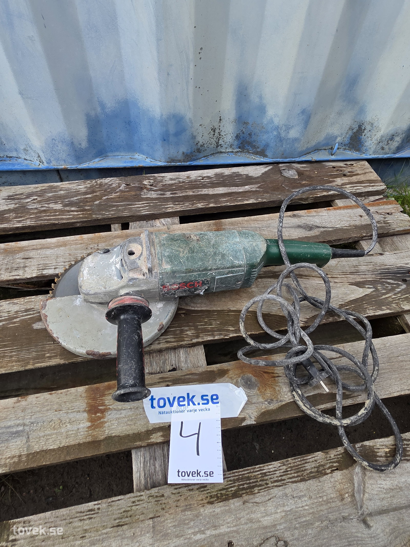 Större vinkelkap Bosch PWS 1900 på auktion i Hammarö hos Toveks Auktioner