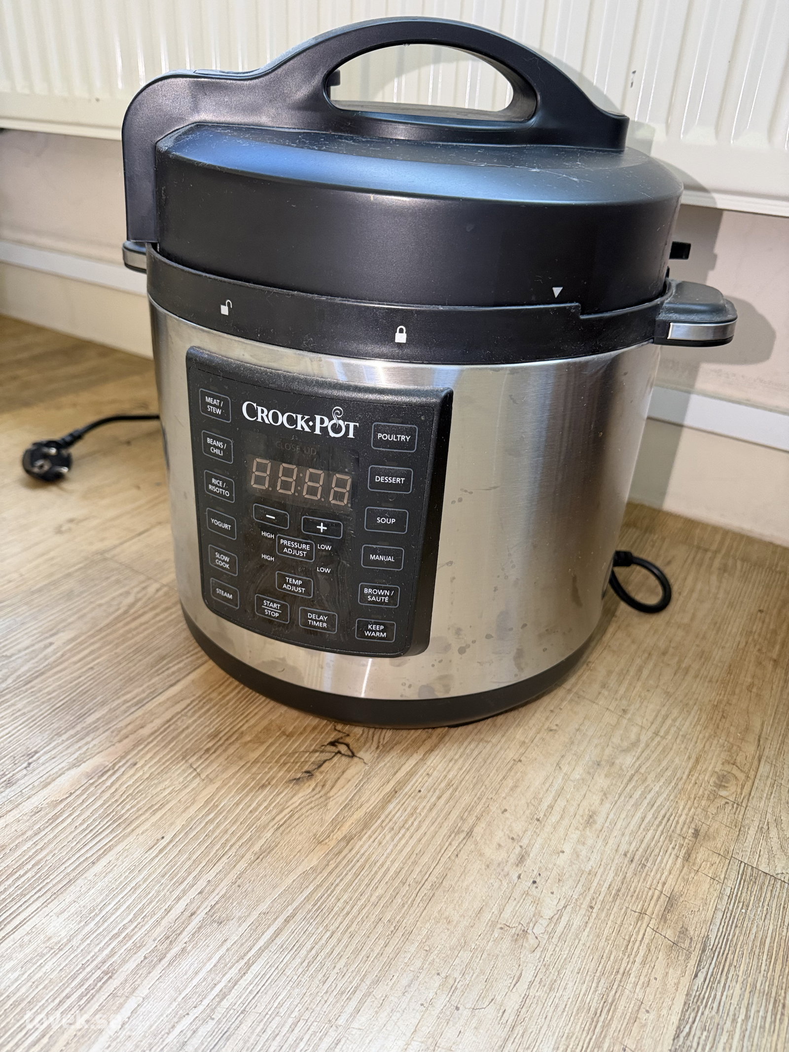 Crock•Pot på auktion i Helsingborg hos Toveks Auktioner