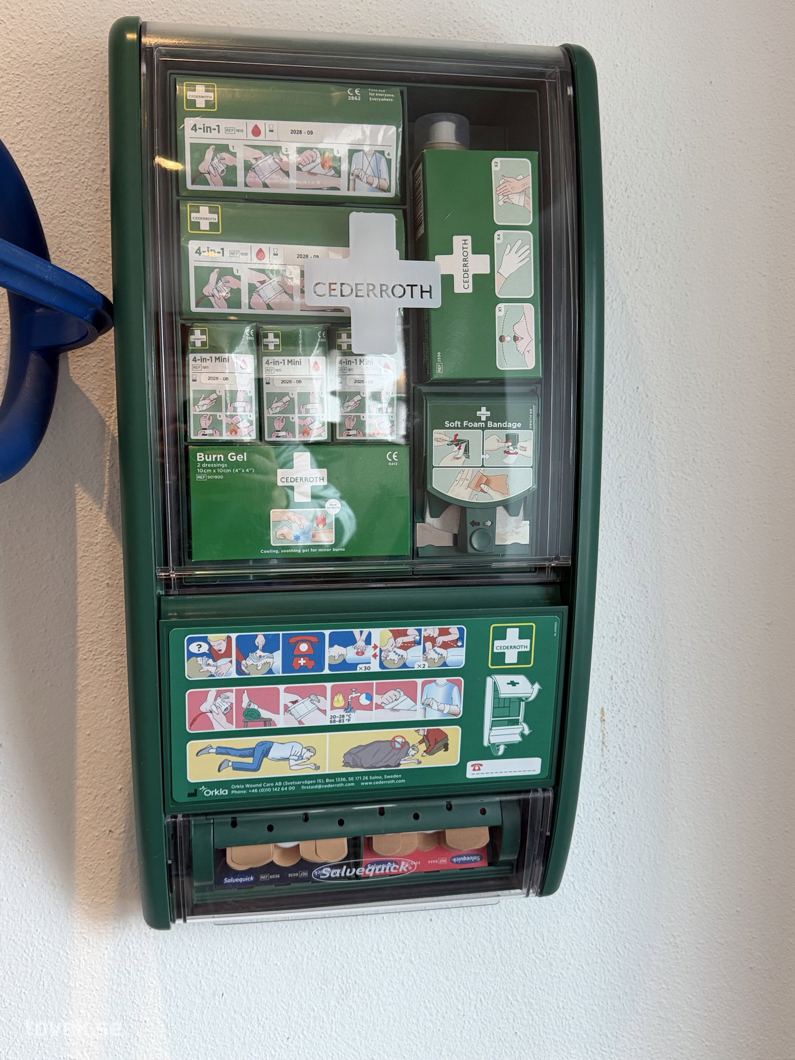 Första hjälpen-station Cederroth