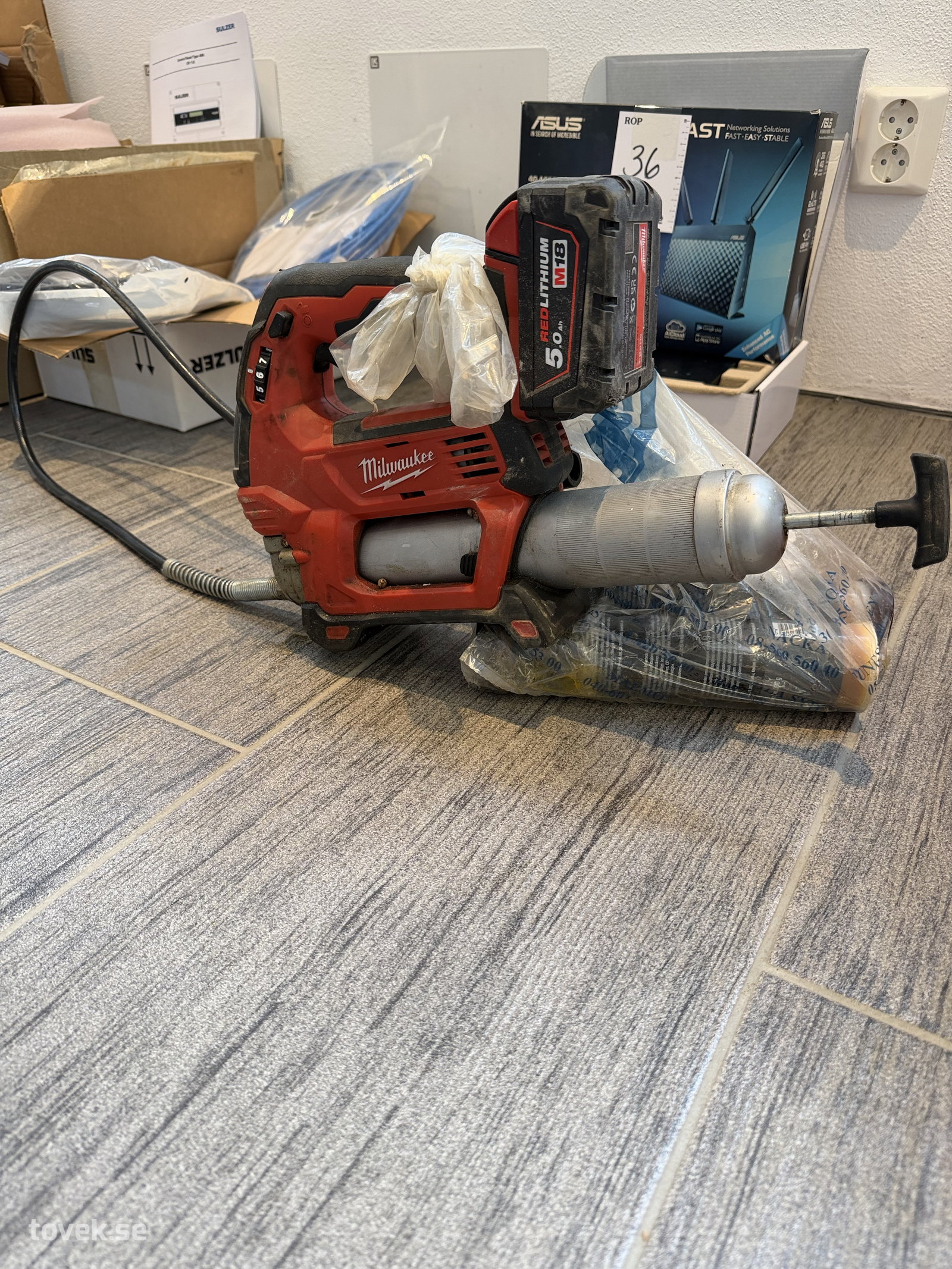 Batteridriven fettspruta Milwaukee M18 GG – 18 V
