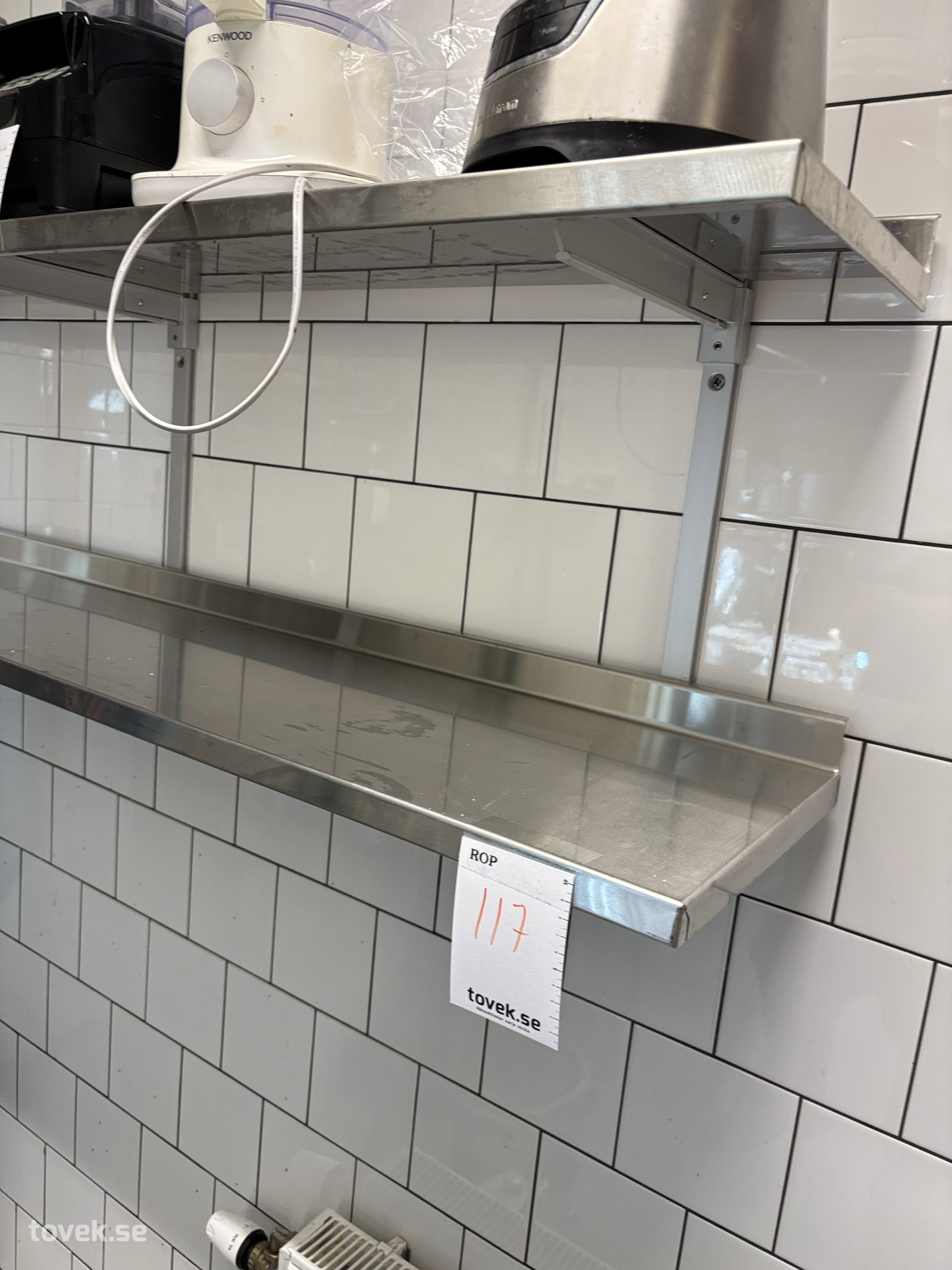 Rostfria hyllplan 2+3 (ej innehåll)